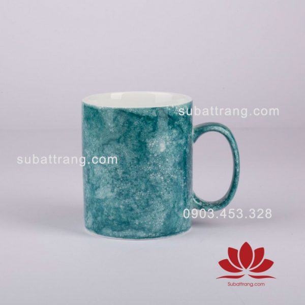 Cốc uống nước bằng sứ màu xanh lục vân đá