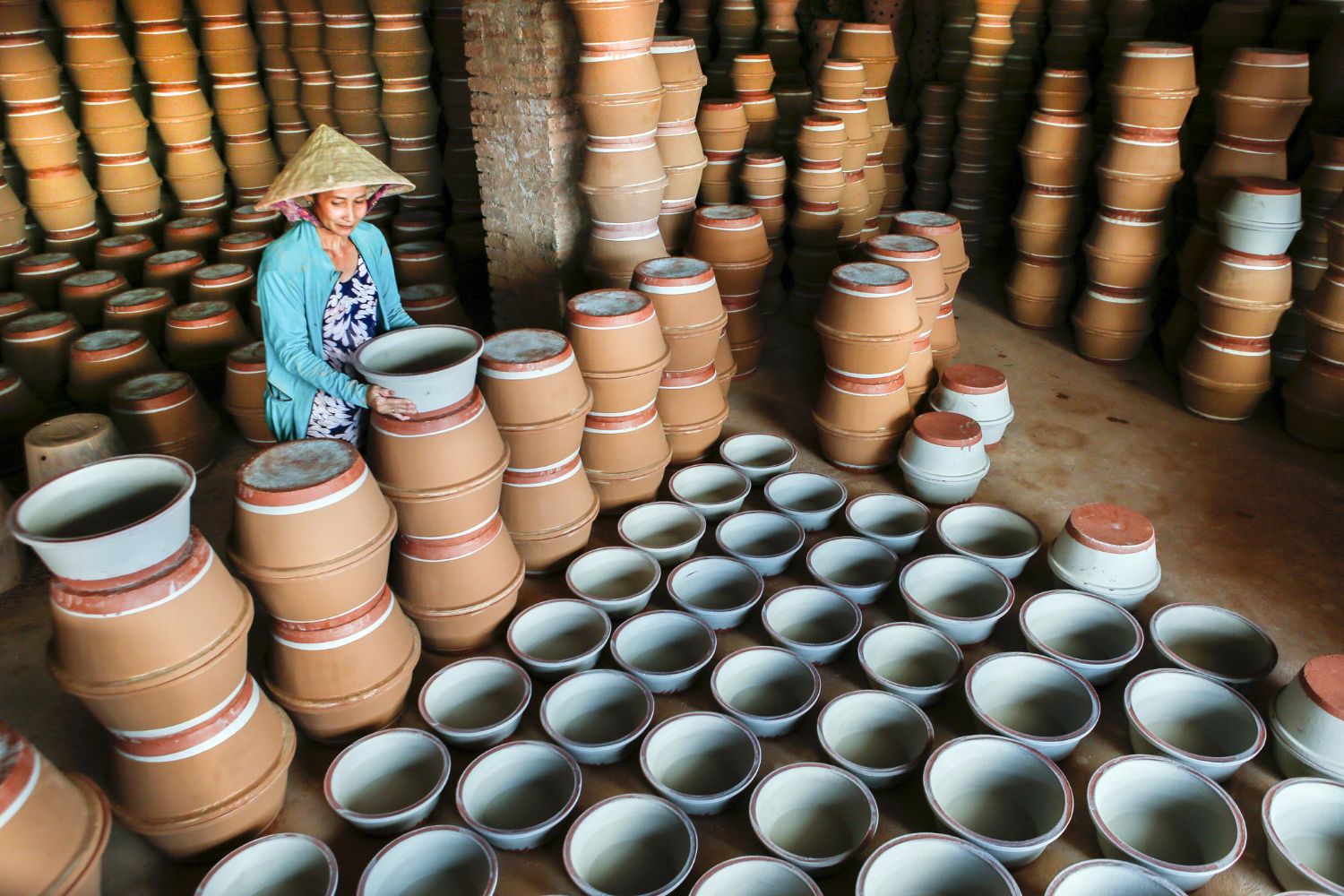 Gốm sứ khác nhau thế nào - Khám phá sự đa dạng và cách thực hiện độc đáo trong nghệ thuật gốm sứ