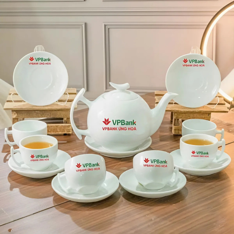 Sản xuất ấm chén thủ công tinh xảo - Nghệ thuật và kỹ thuật đỉnh cao