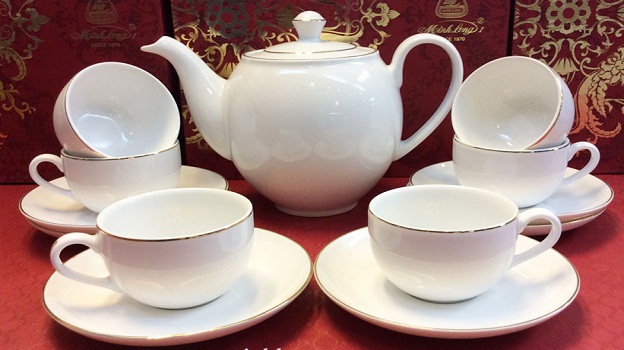 Sản xuất ấm chén thủ công tinh xảo - Nghệ thuật và kỹ thuật đỉnh cao