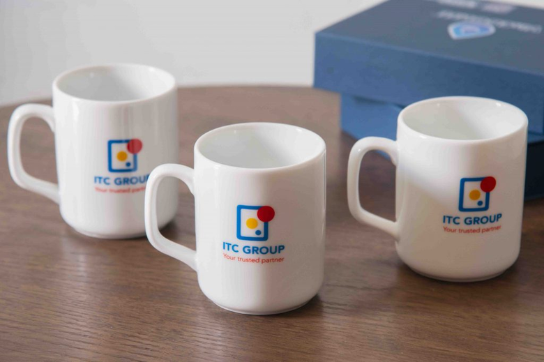 Quà Tặng Kỷ Niệm Thành Lập Công Ty - Ý Tưởng Độc Đáo Tạo Dấu Ấn Vượt Thời Gian